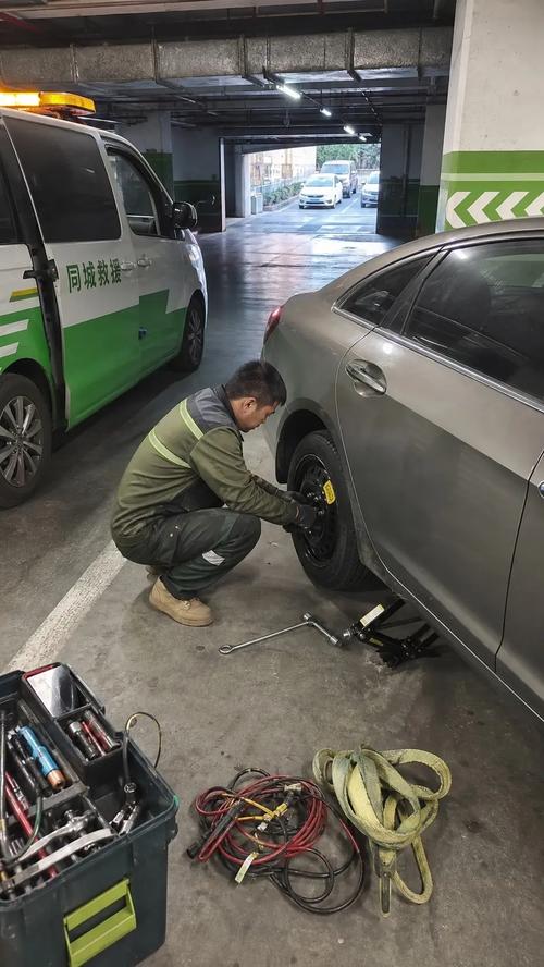 西安雁塔區汽車救援 道路救援 拖車服務 .聯系電話;186
